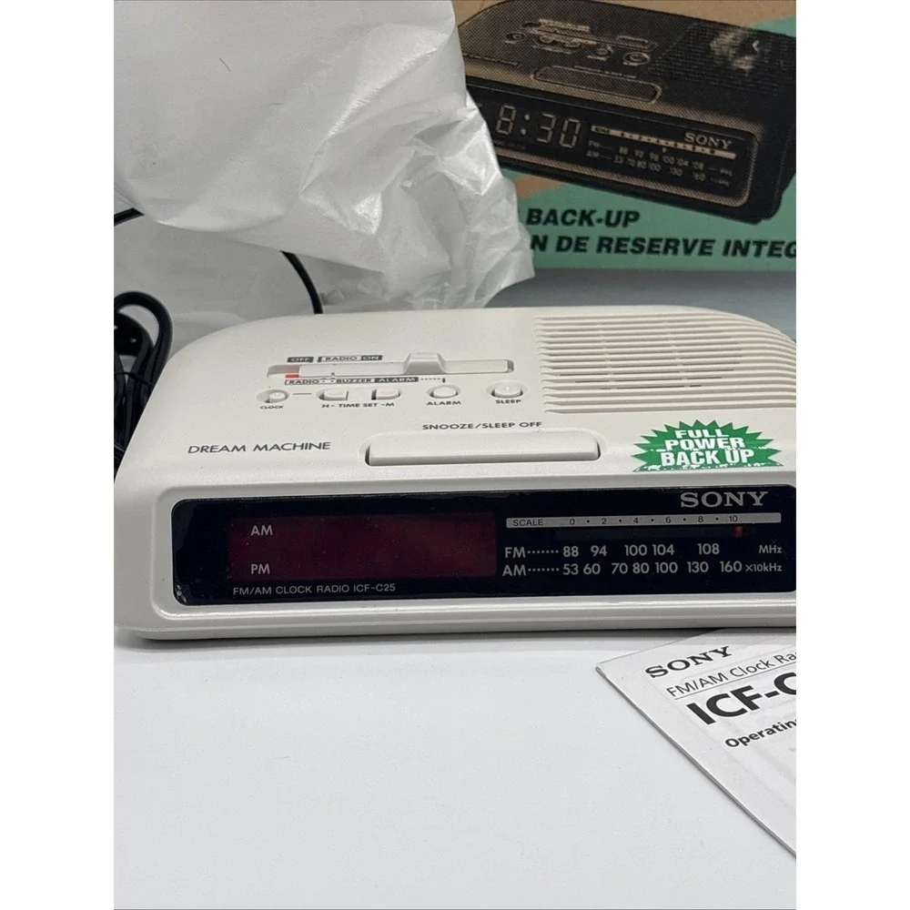 Sony Dream Machine Model ICF-C25 Clock Radio AM/FM Alarm White Vintage Open Box
